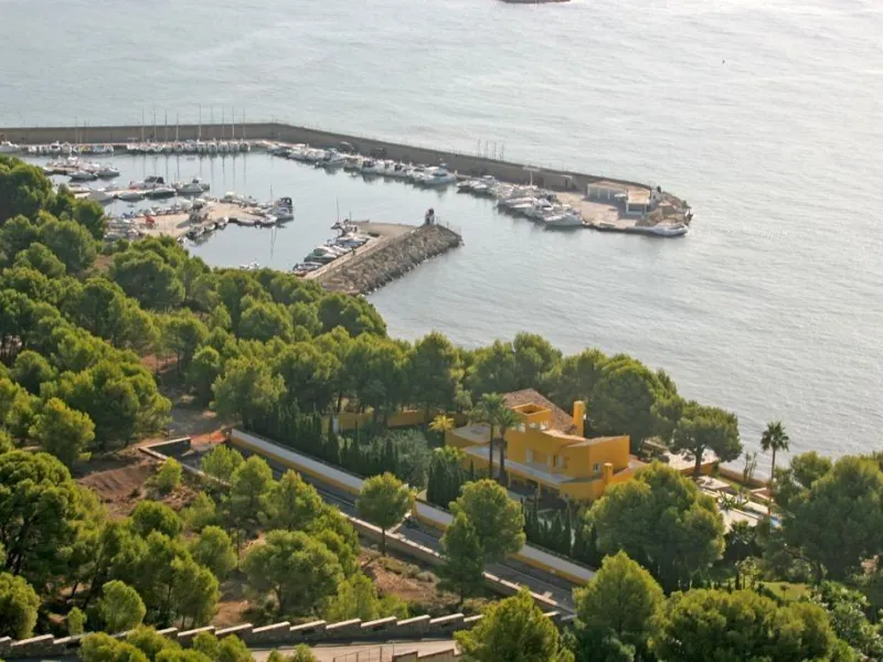Villa de lujo con acceso directo al mar