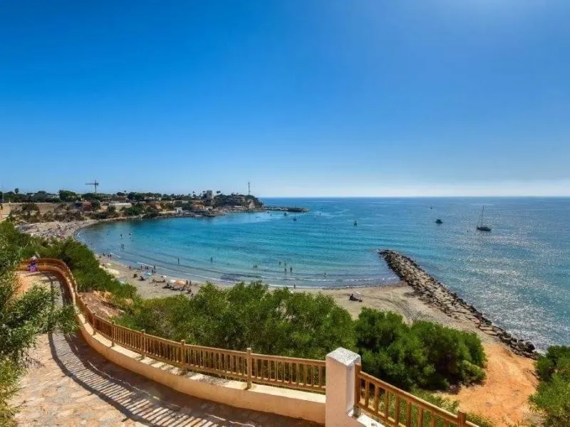 NEW BUILD SEMI-DETACHED VILLAS IN ORIHUELA COSTA