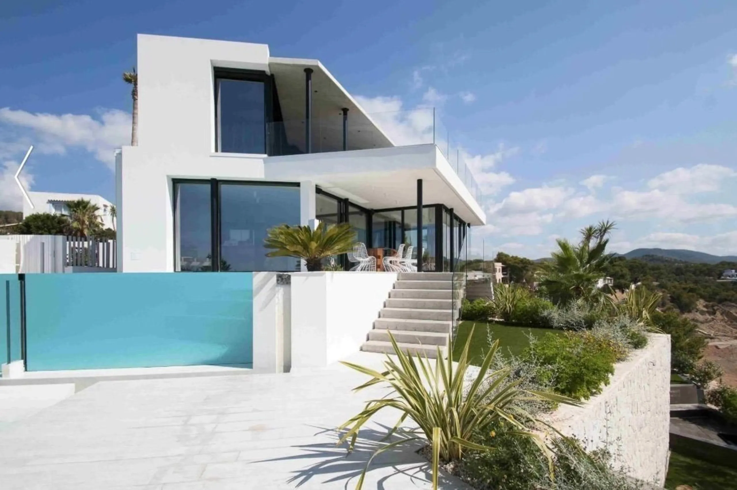 Modern and exclusive villas with sea views in Castelldefels, Barcelona