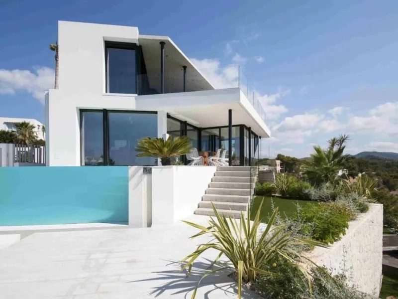 Modern and exclusive villas with sea views in Castelldefels, Barcelona
