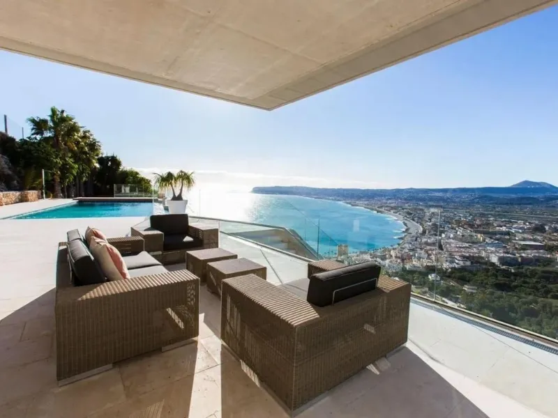 Modern and exclusive villas with sea views in Castelldefels, Barcelona