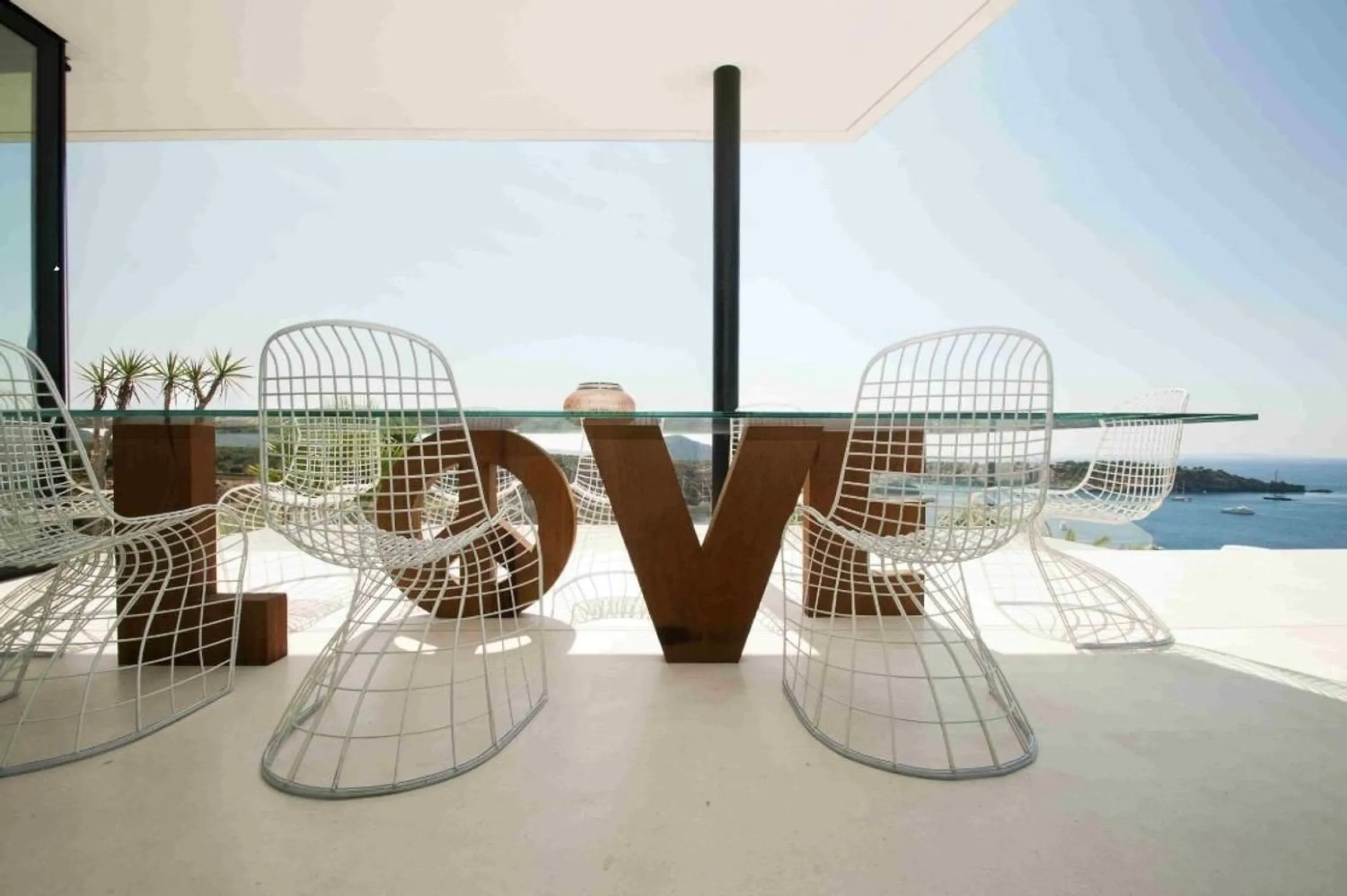 Modern and exclusive villas with sea views in Castelldefels, Barcelona