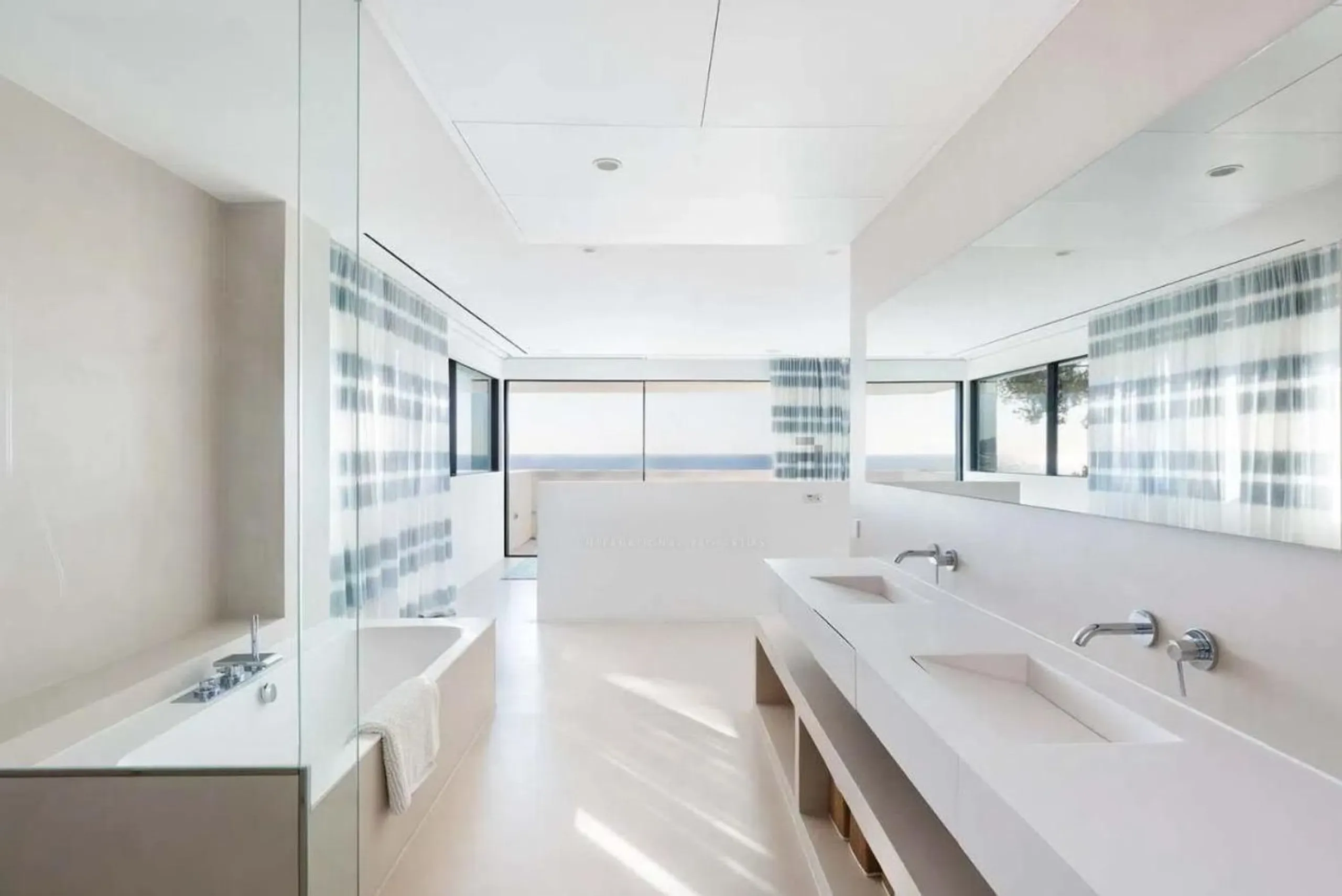 Modern and exclusive villas with sea views in Castelldefels, Barcelona