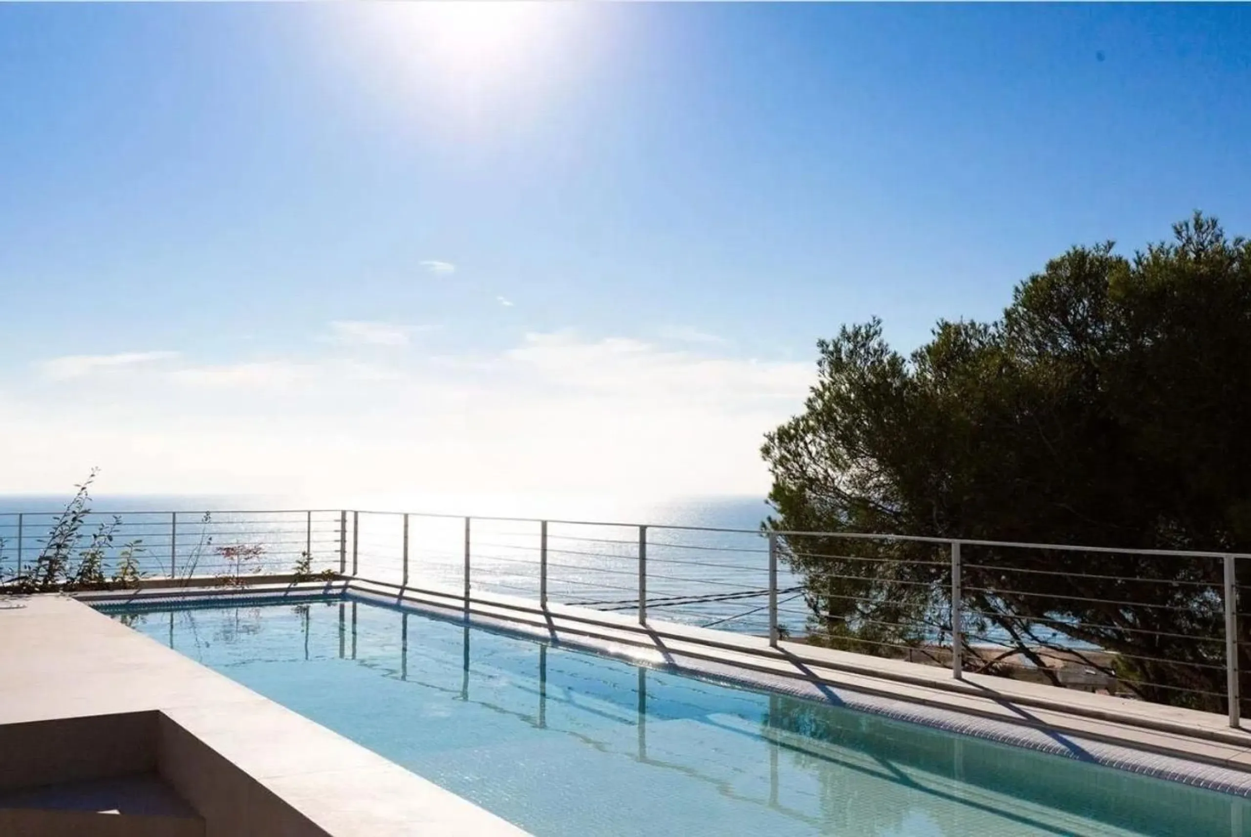 Modern and exclusive villas with sea views in Castelldefels, Barcelona