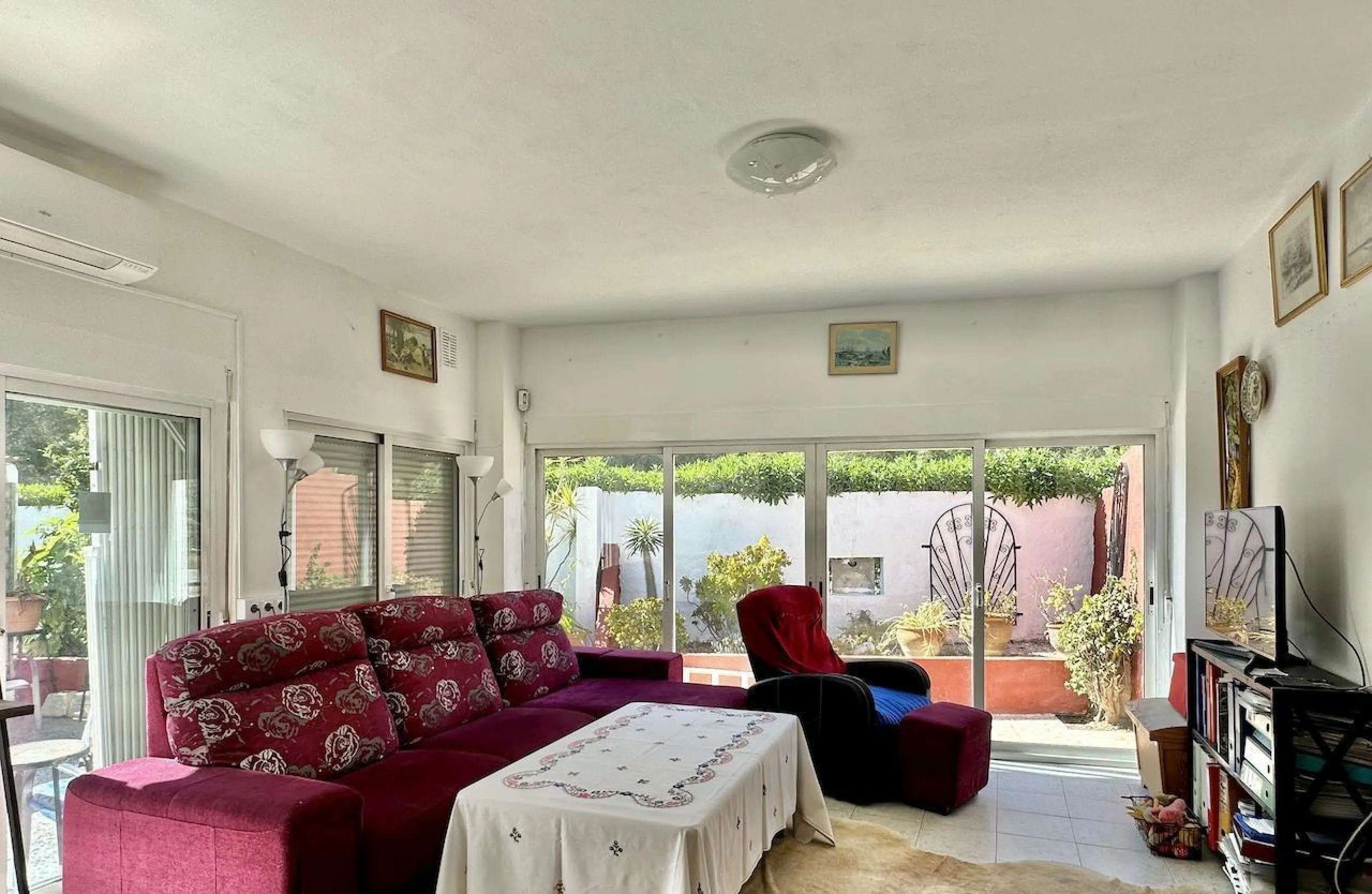 LOVELY VILLA IN ALFAS DEL PI