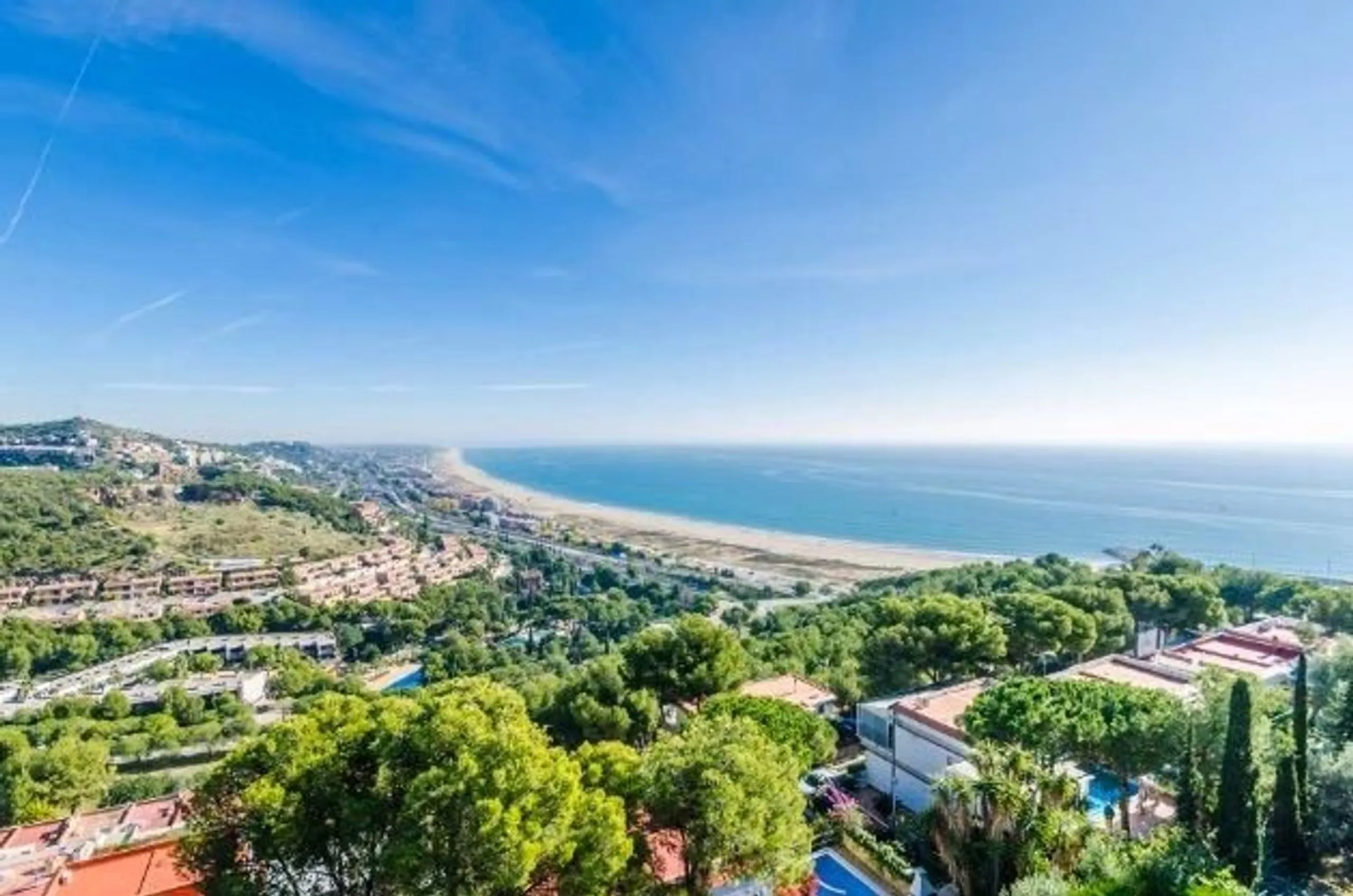 Modern and exclusive villas with sea views in Castelldefels, Barcelona