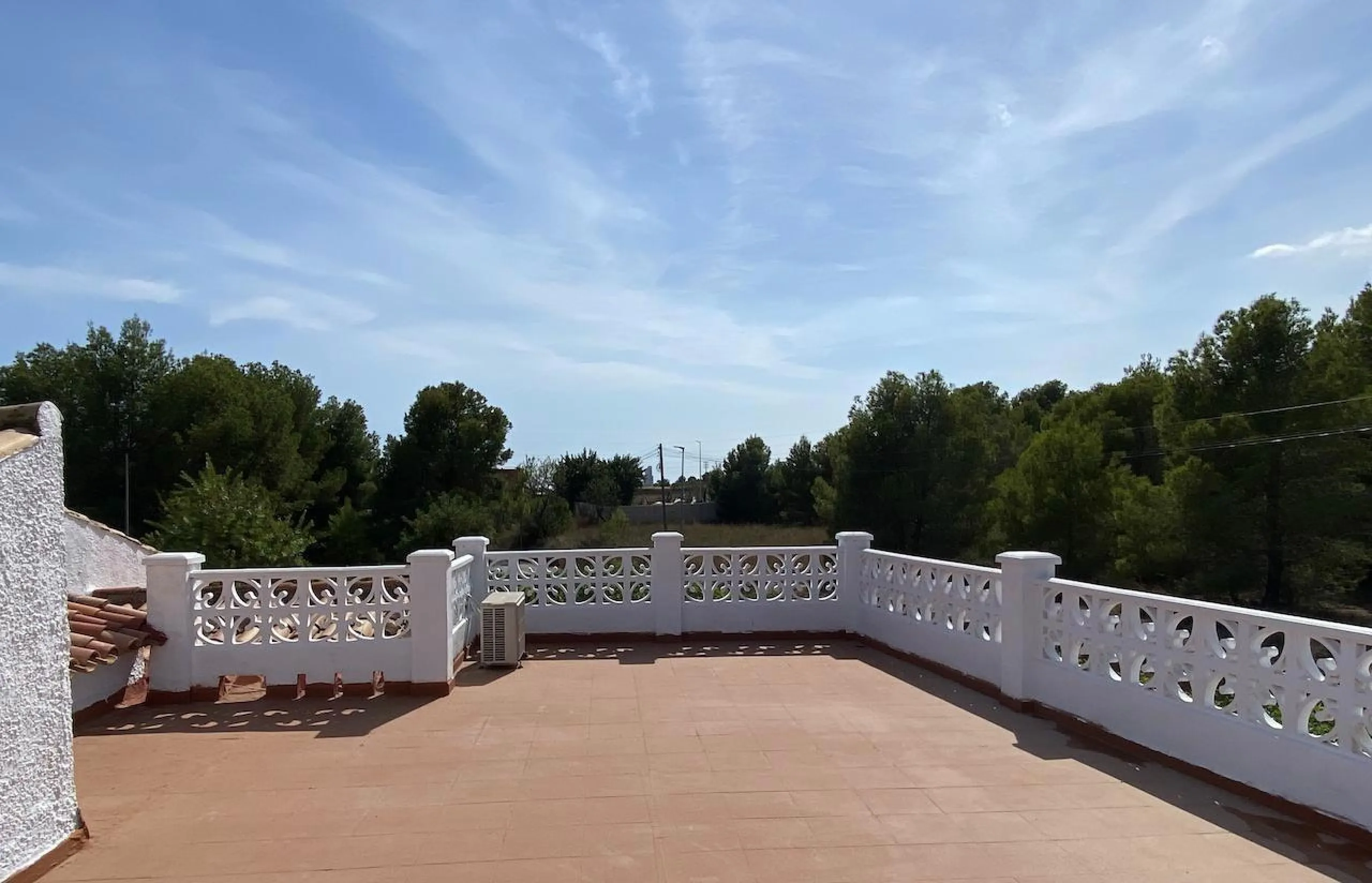 LOVELY VILLA IN ALFAS DEL PI
