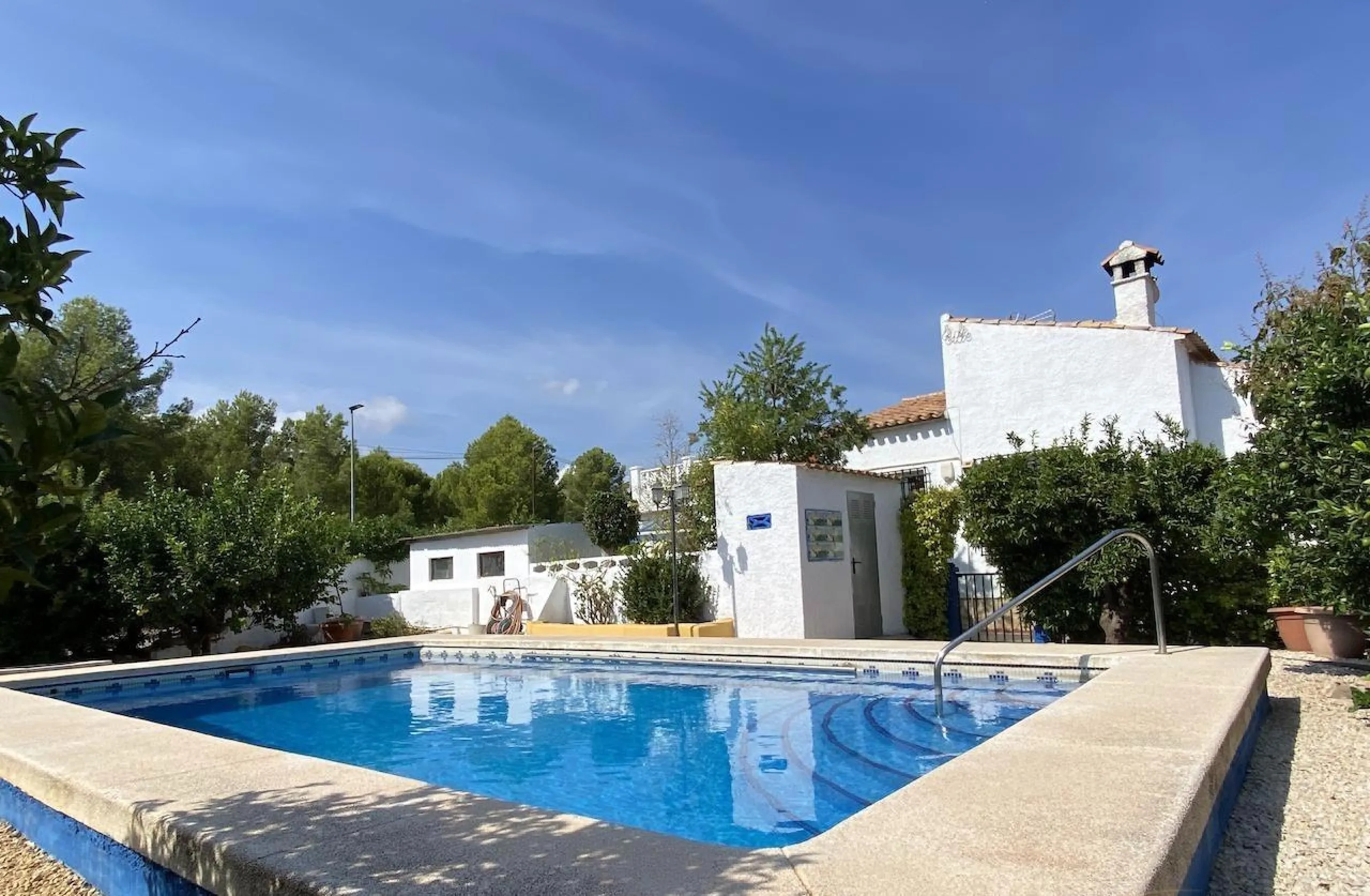 LOVELY VILLA IN ALFAS DEL PI
