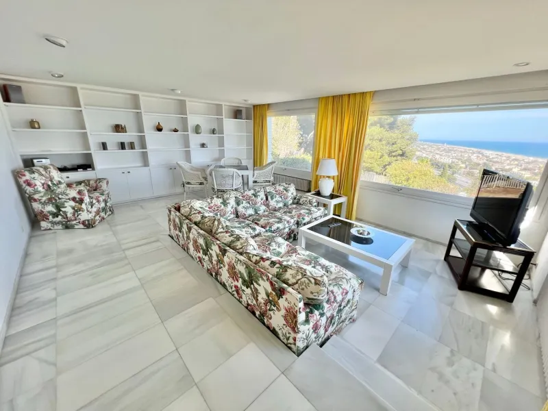 Villa exclusiva y privada con vistas al mar en Bellamar, Castelldefels