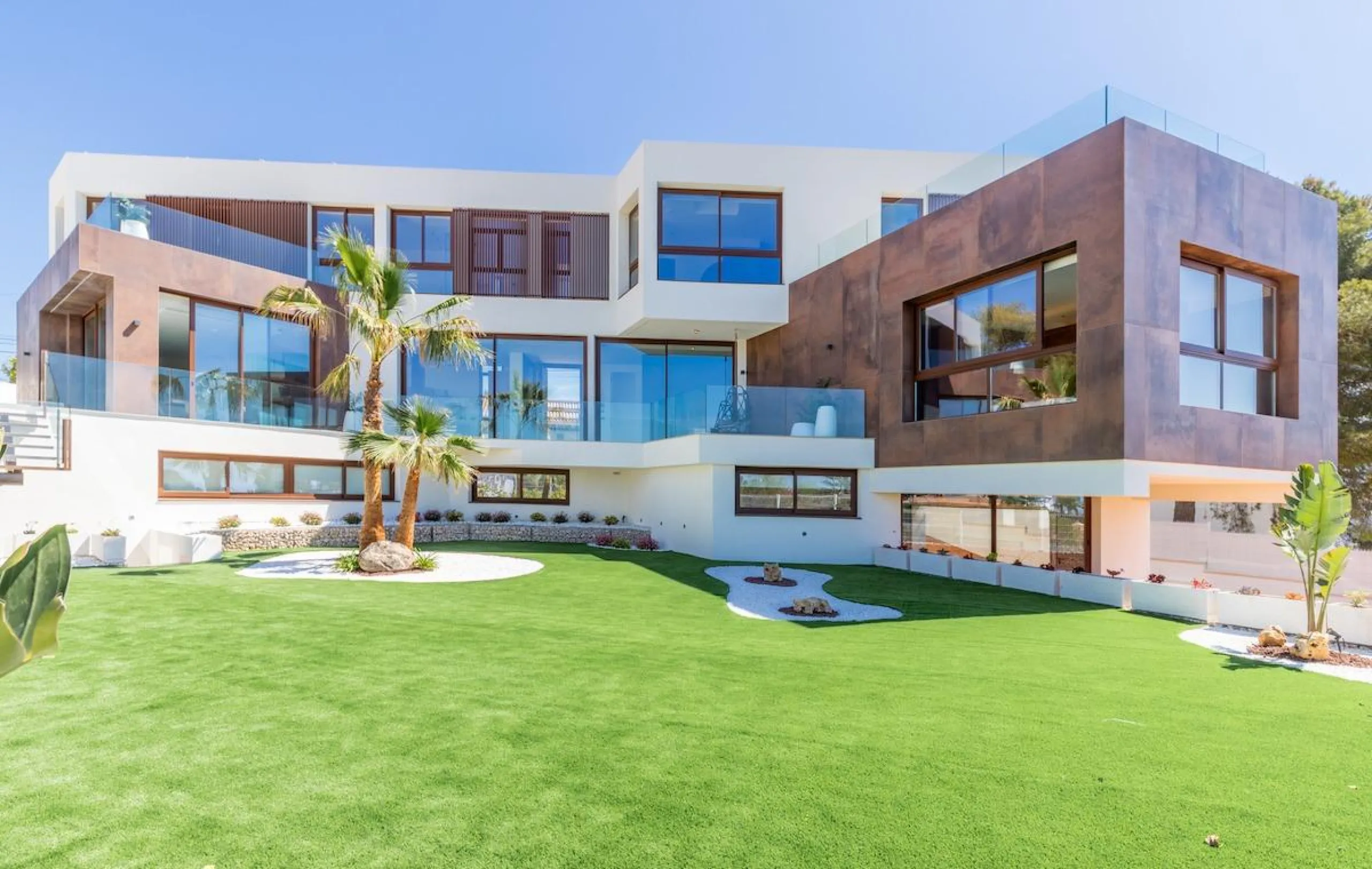 Villa moderna de alta calidad