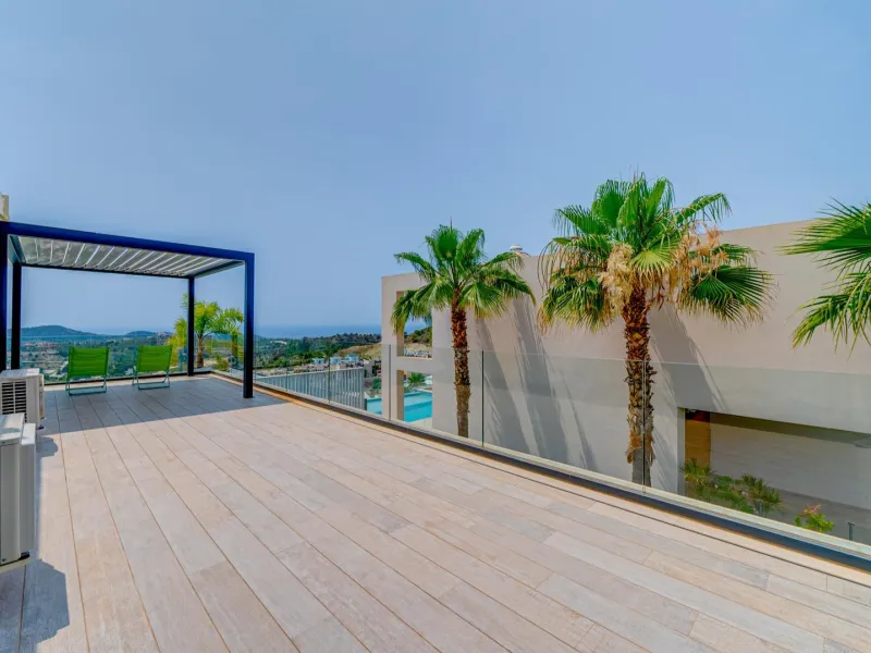 LUXURY VILLA FOR A LARGE FAMILY IN FINESTRAT