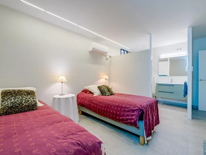 LUXURY VILLA FOR A LARGE FAMILY IN FINESTRAT