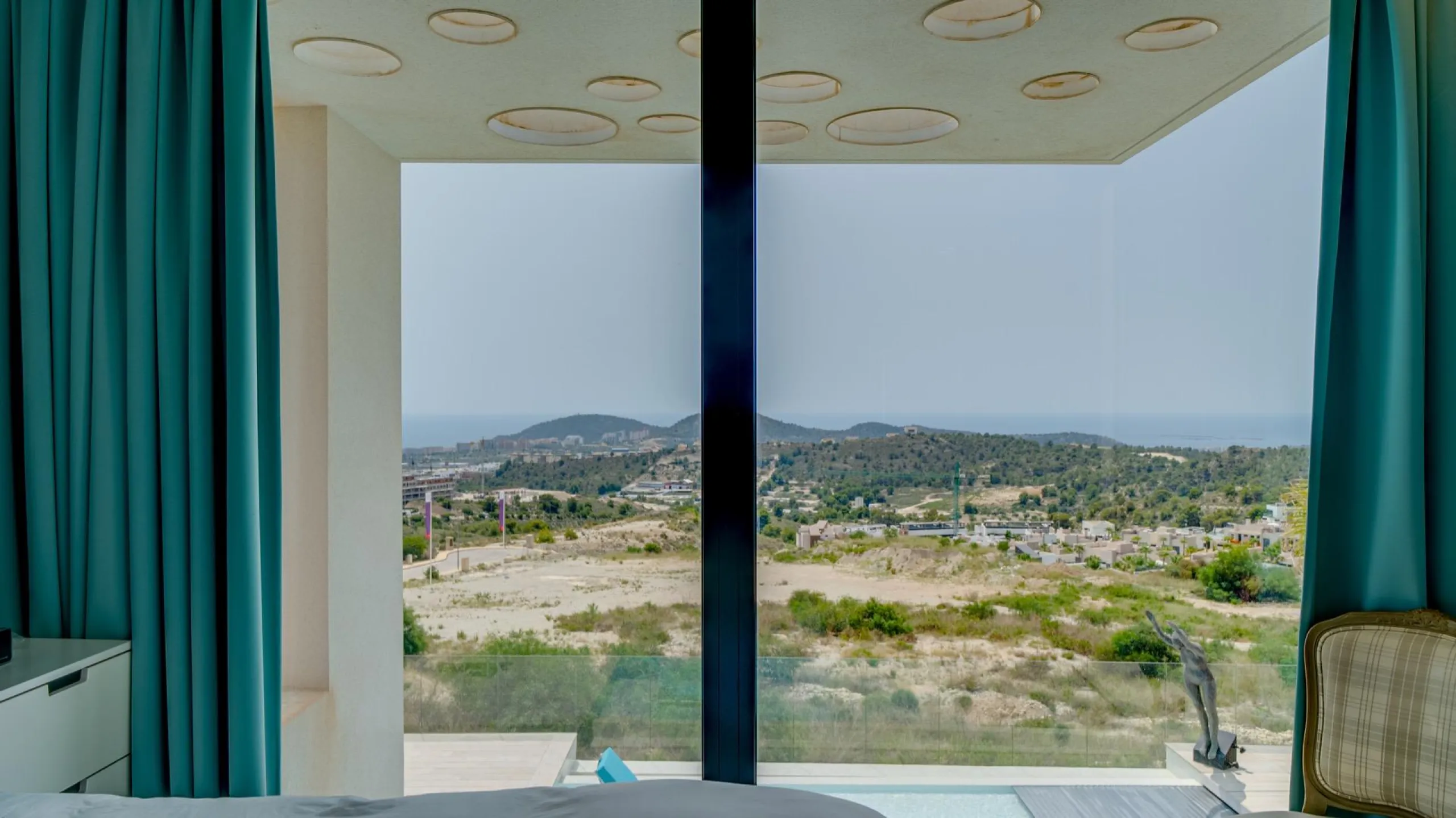 LUXURY VILLA FOR A LARGE FAMILY IN FINESTRAT