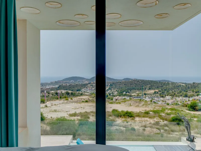 LUXURY VILLA FOR A LARGE FAMILY IN FINESTRAT