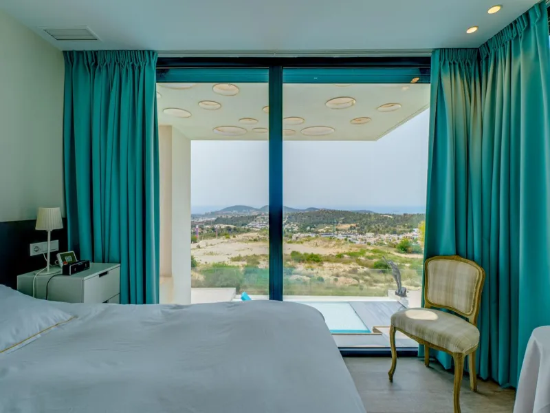 LUXURY VILLA FOR A LARGE FAMILY IN FINESTRAT