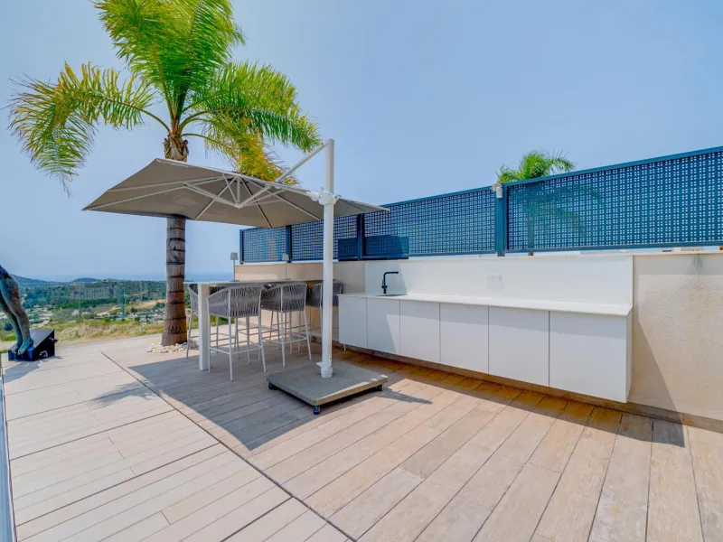 LUXURY VILLA FOR A LARGE FAMILY IN FINESTRAT