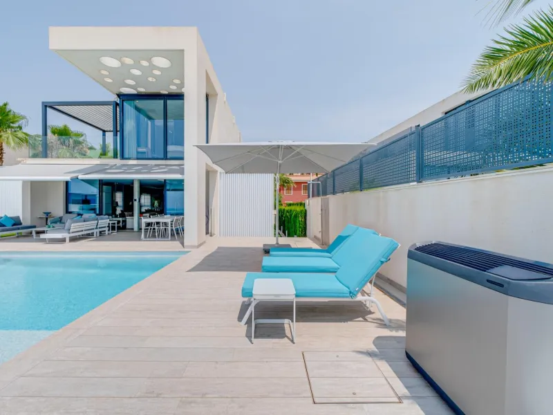 LUXURY VILLA FOR A LARGE FAMILY IN FINESTRAT