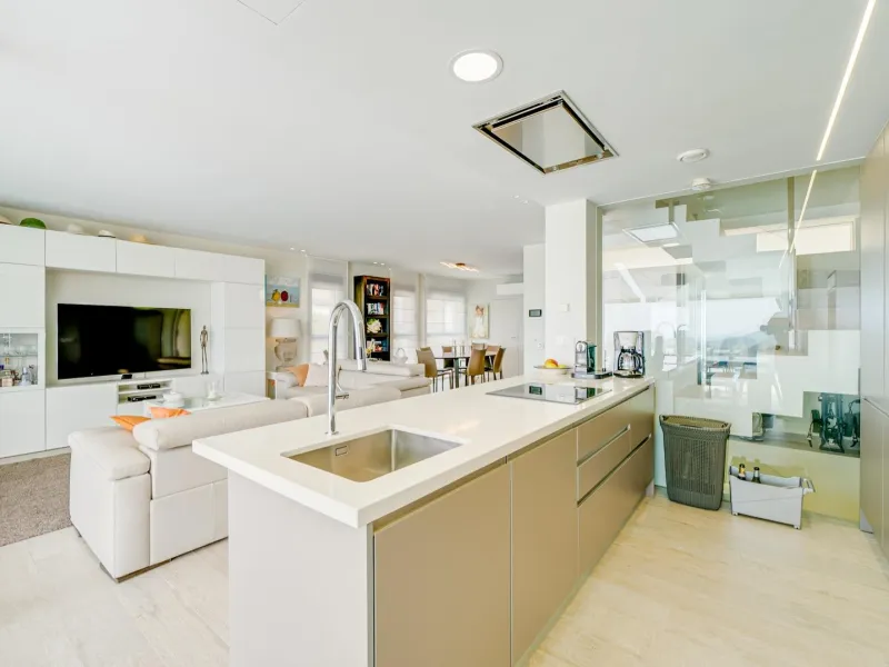 LUXURY VILLA FOR A LARGE FAMILY IN FINESTRAT