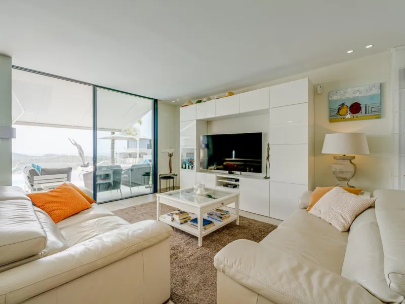 LUXURY VILLA FOR A LARGE FAMILY IN FINESTRAT