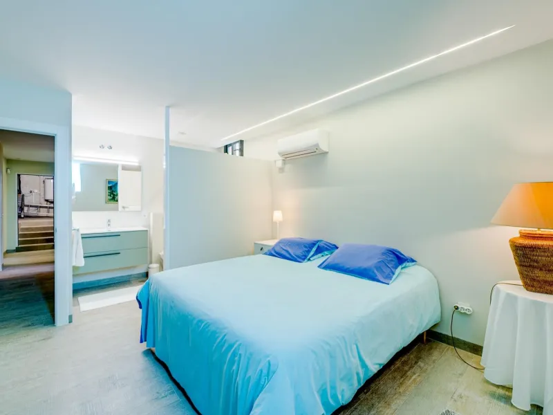LUXURY VILLA FOR A LARGE FAMILY IN FINESTRAT