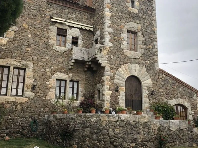 Historic modernist masia with sea views in Castelldefels, Barcelona