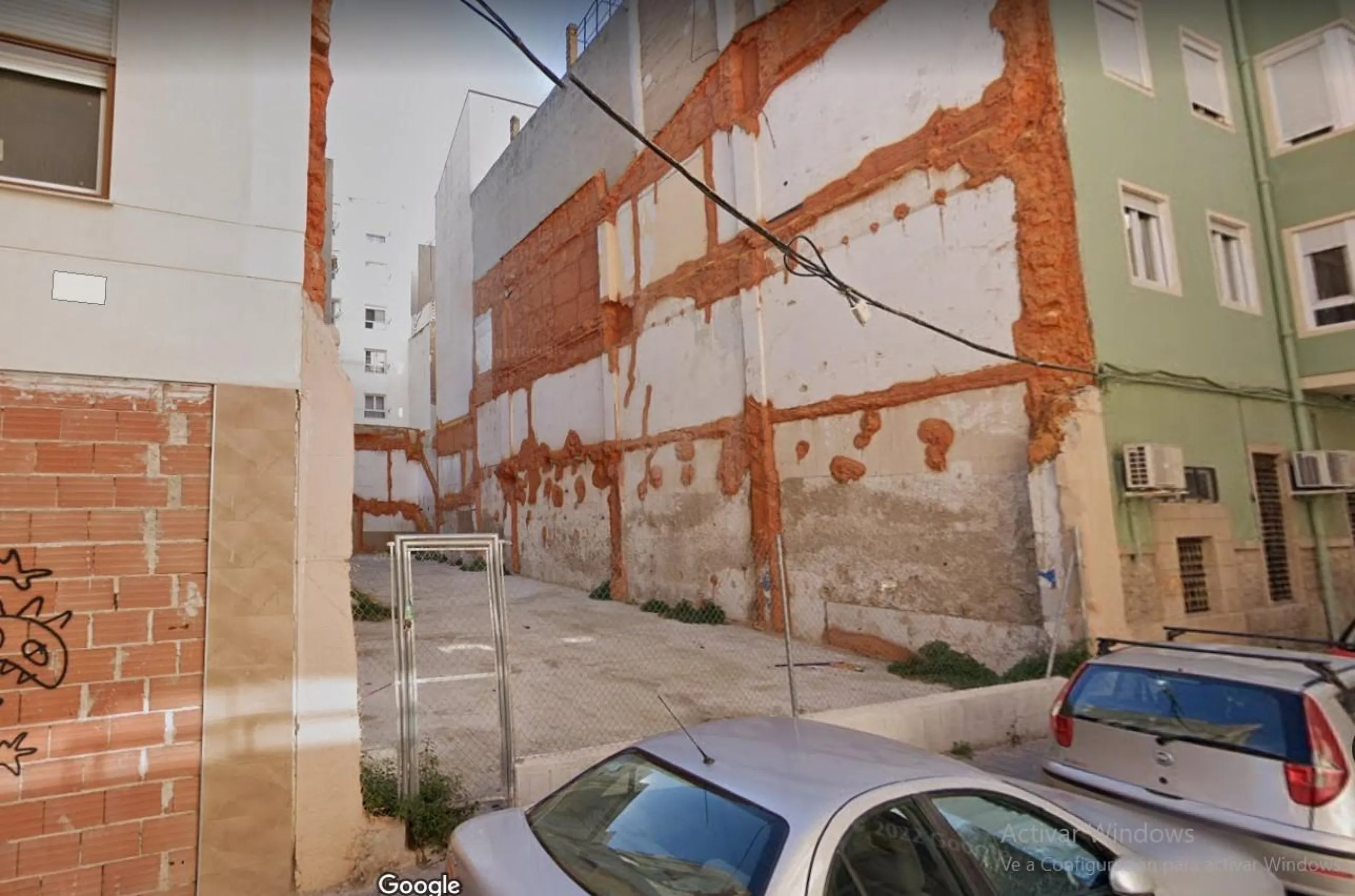 SOLAR EN VENTA EN ALICANTE - MERCADO - ESCUELA DE IDIOMAS