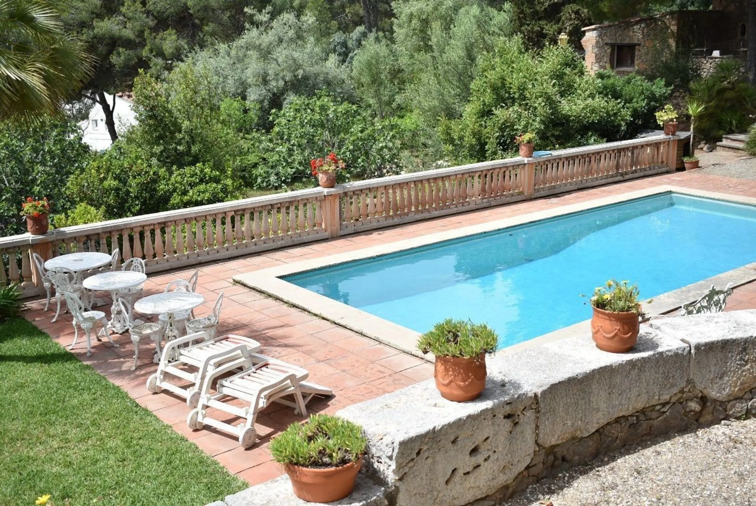 Historic modernist masia with sea views in Castelldefels, Barcelona