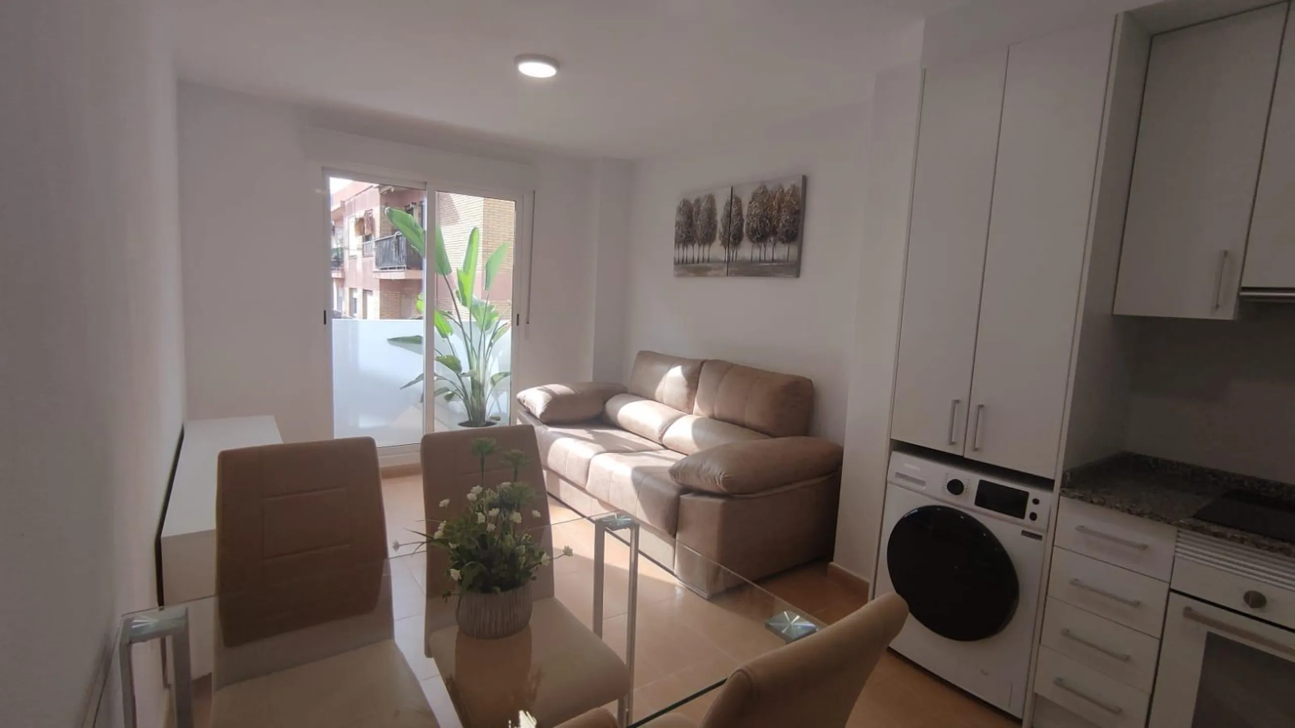 Apartamento de 2 dormitorios y 2 baños en San Blas de Alicante