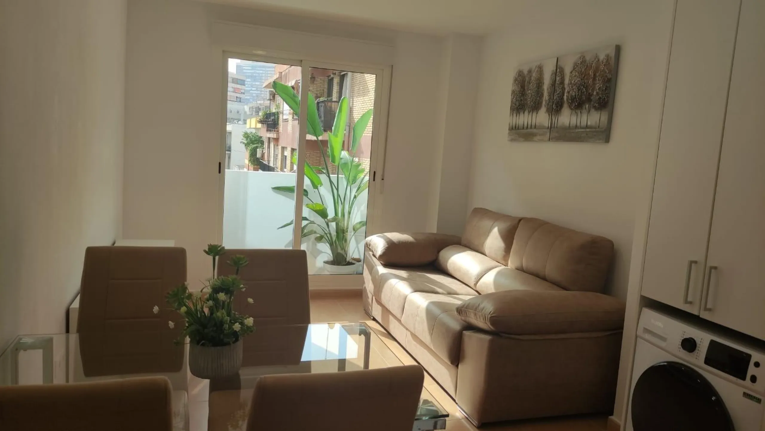 Apartamento de 2 dormitorios y 2 baños en San Blas de Alicante