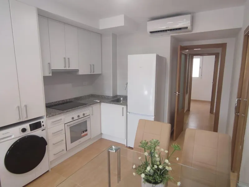 Apartamento de 2 dormitorios y 2 baños en San Blas de Alicante