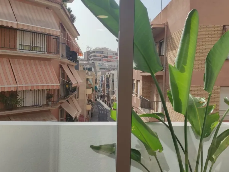 Apartamento de 2 dormitorios y 2 baños en San Blas de Alicante