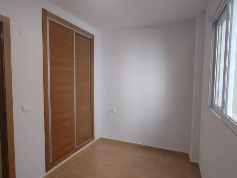 Apartamento de 2 dormitorios y 2 baños en San Blas de Alicante