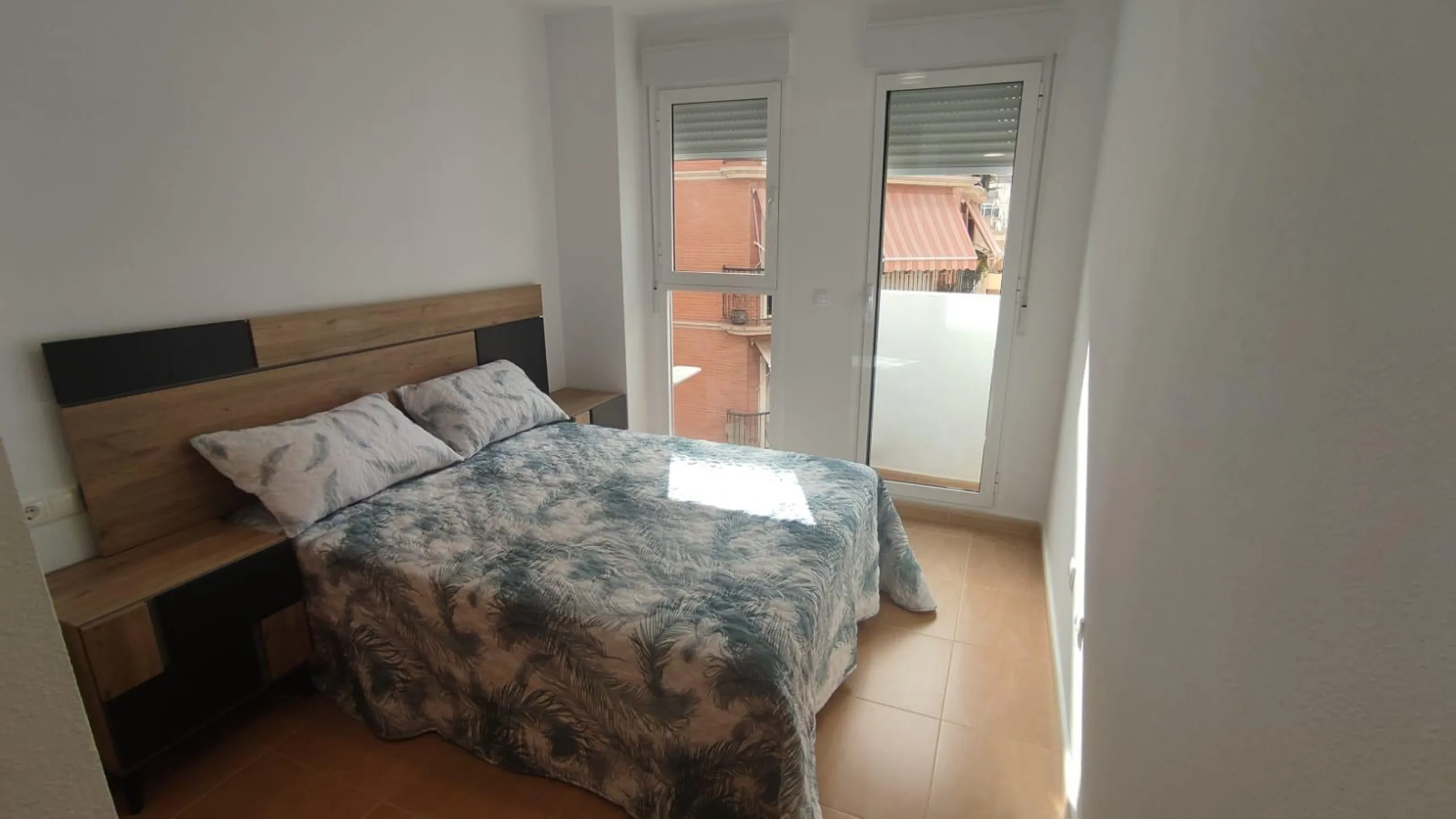 Apartamento de 2 dormitorios y 2 baños en San Blas de Alicante
