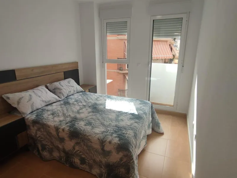 Apartamento de 2 dormitorios y 2 baños en San Blas de Alicante