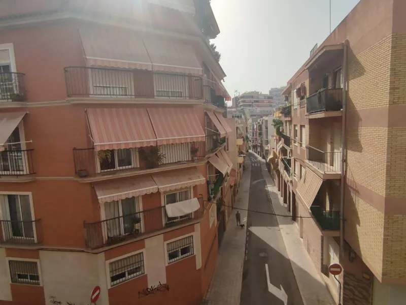 Apartamento de 2 dormitorios y 2 baños en San Blas de Alicante