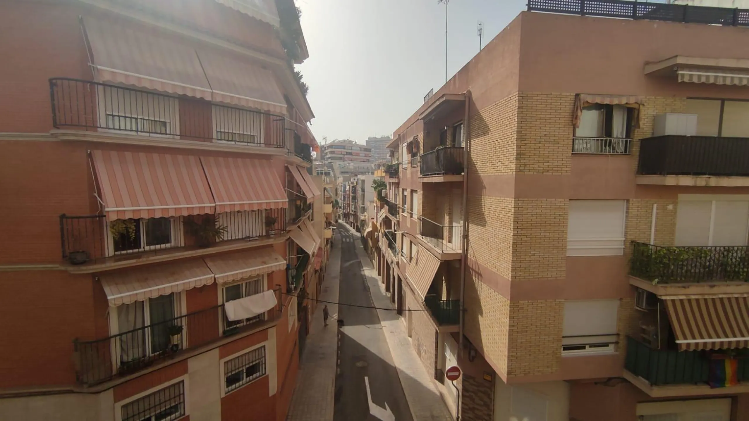 Apartamento de 2 dormitorios y 2 baños en San Blas de Alicante