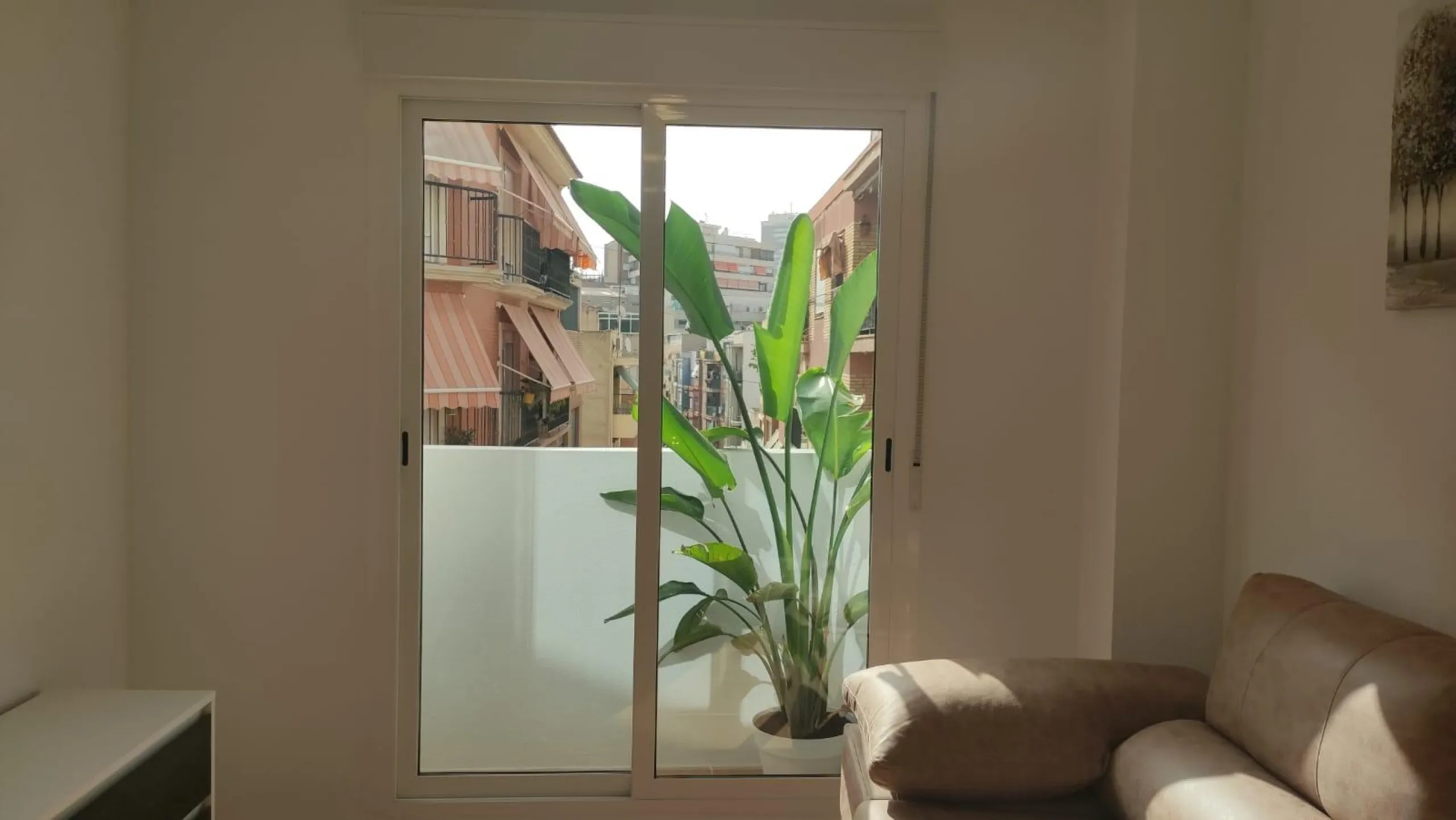 Apartamento de 2 dormitorios y 2 baños en San Blas de Alicante