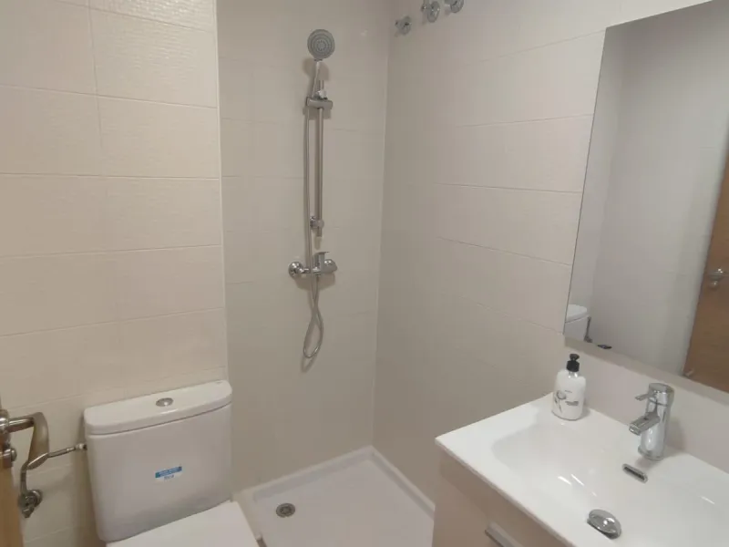 Apartamento de 2 dormitorios y 2 baños en San Blas de Alicante