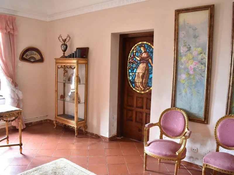Historic modernist masia with sea views in Castelldefels, Barcelona