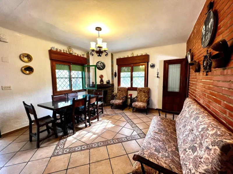 Chalet con 1000 metros de terreno en la zona Sol y Luz de San Vicente del Raspeig, Alicante