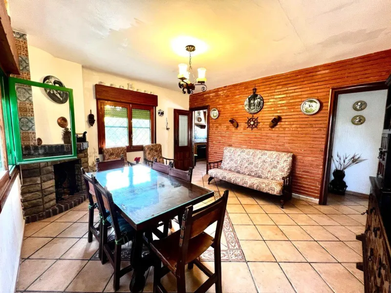 Chalet con 1000 metros de terreno en la zona Sol y Luz de San Vicente del Raspeig, Alicante