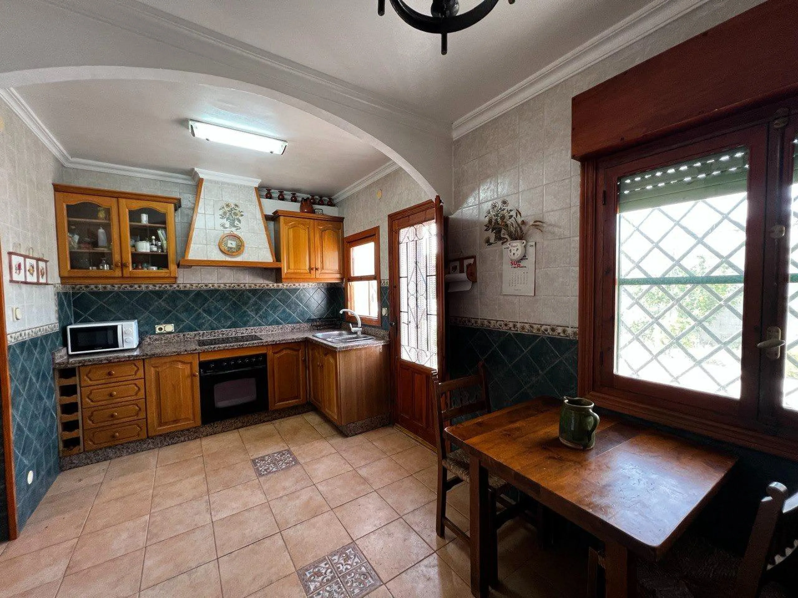 Chalet con 1000 metros de terreno en la zona Sol y Luz de San Vicente del Raspeig, Alicante