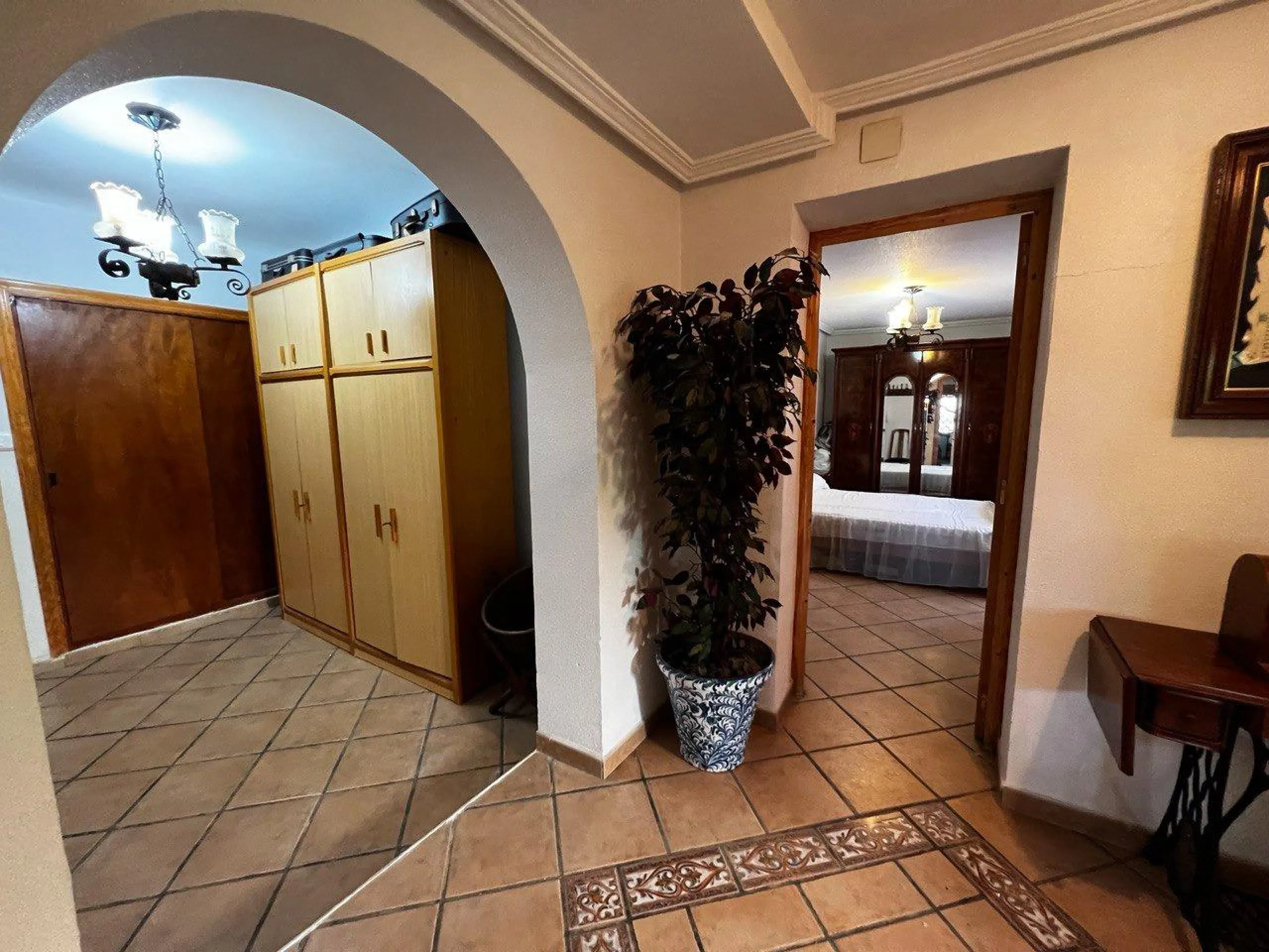 Chalet con 1000 metros de terreno en la zona Sol y Luz de San Vicente del Raspeig, Alicante
