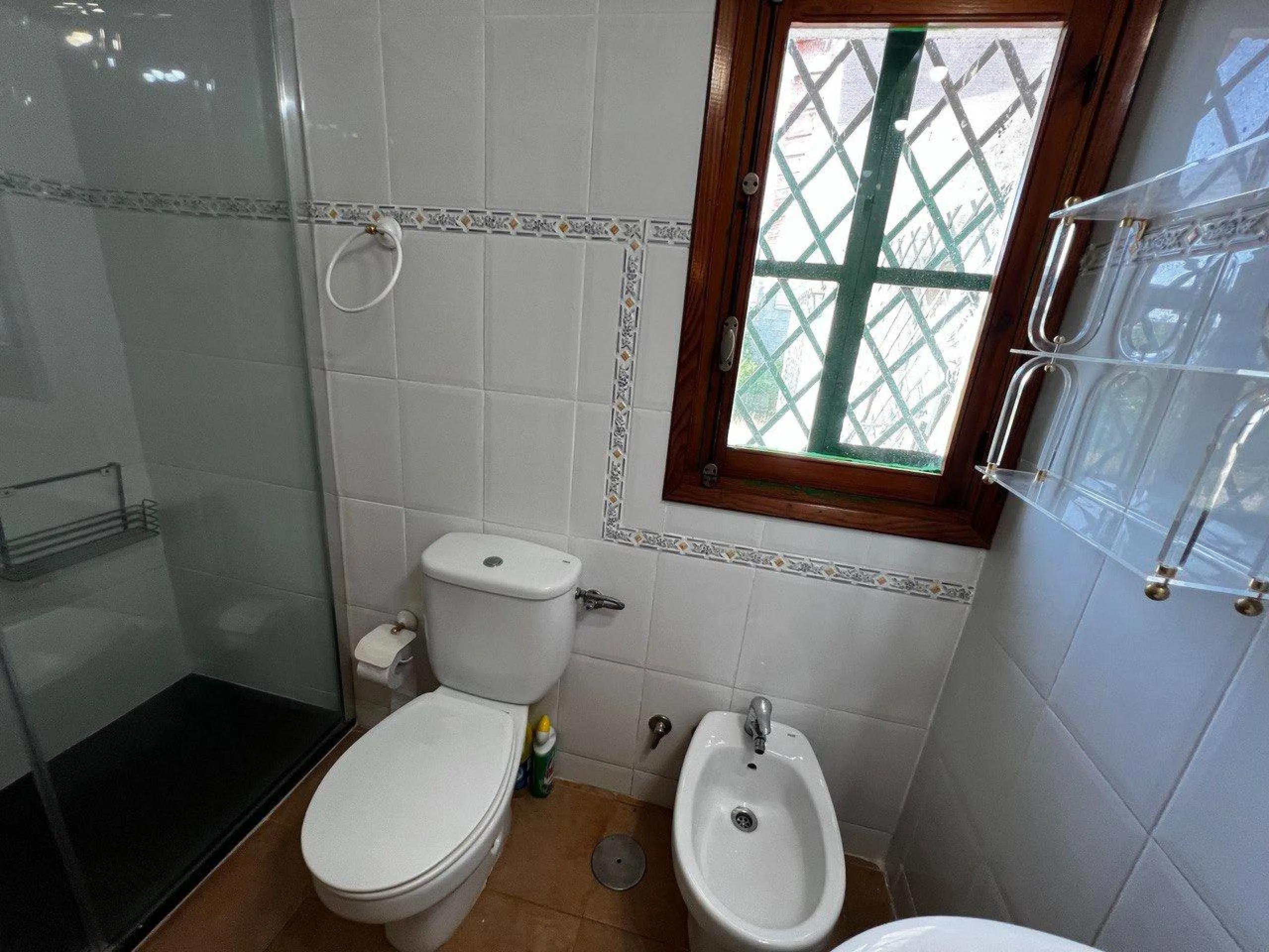 Chalet con 1000 metros de terreno en la zona Sol y Luz de San Vicente del Raspeig, Alicante
