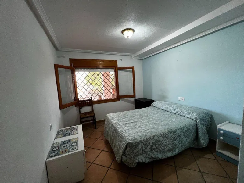 Chalet con 1000 metros de terreno en la zona Sol y Luz de San Vicente del Raspeig, Alicante