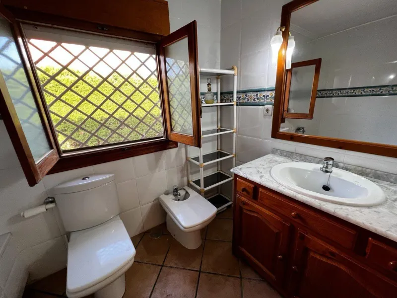Chalet con 1000 metros de terreno en la zona Sol y Luz de San Vicente del Raspeig, Alicante