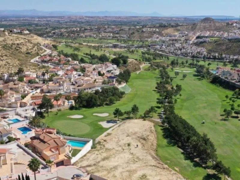 NUEVOS CHALETS EN CIUDAD QUESADA!!