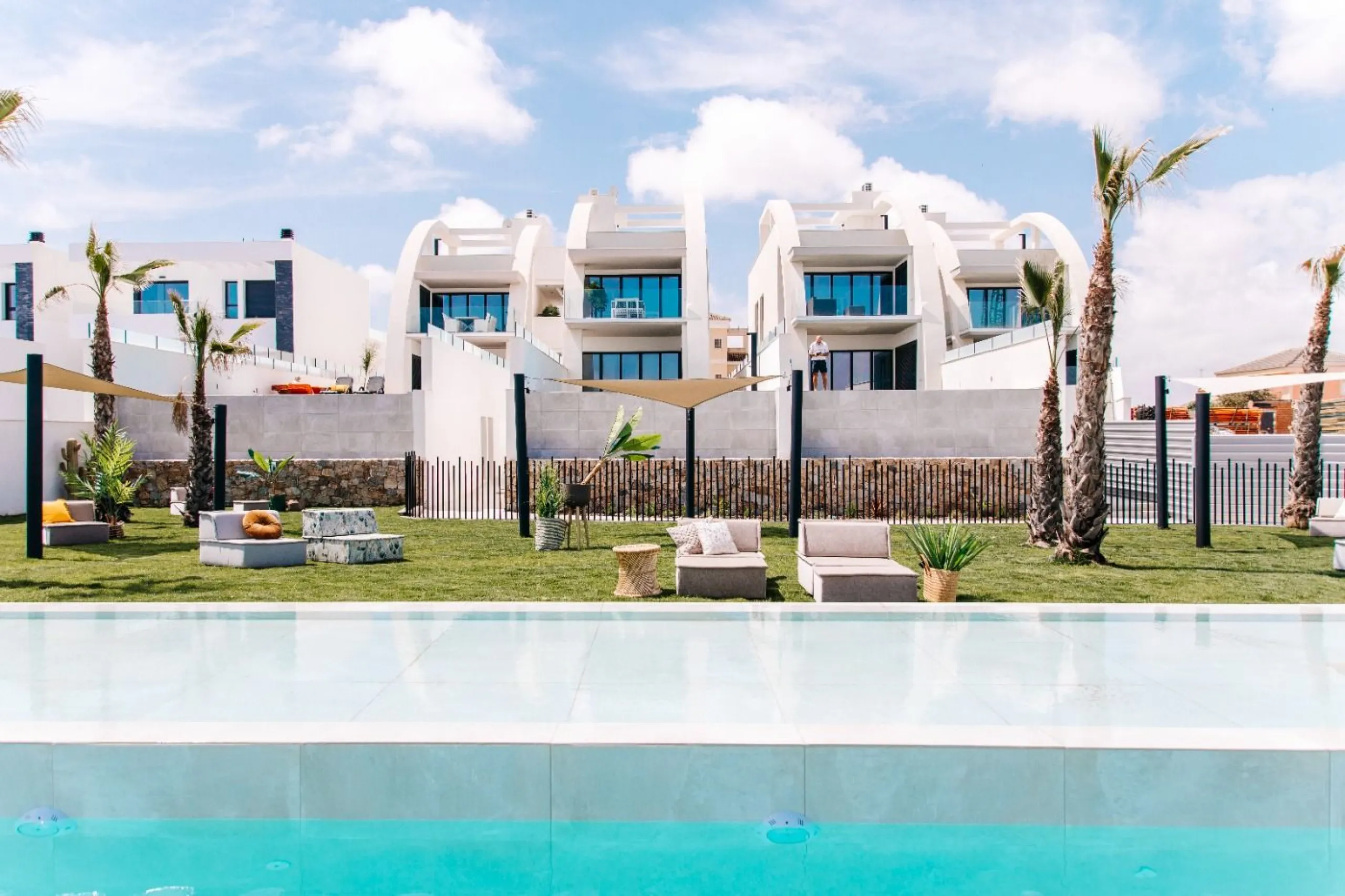 APARTAMENTO DE LUJO Y DISEÑO JUNTO A CAMPO DE GOLF