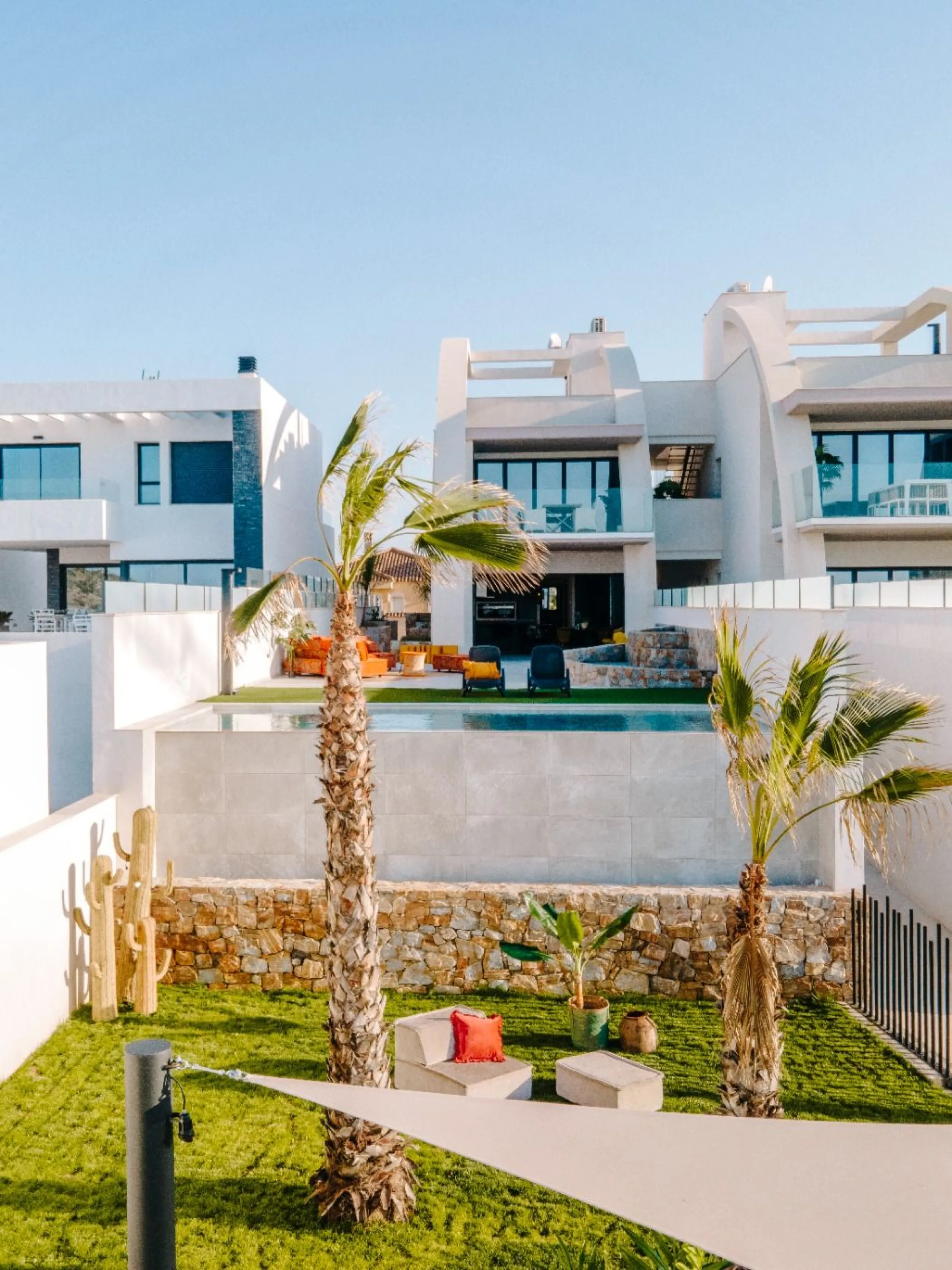 APARTAMENTO DE LUJO Y DISEÑO JUNTO A CAMPO DE GOLF