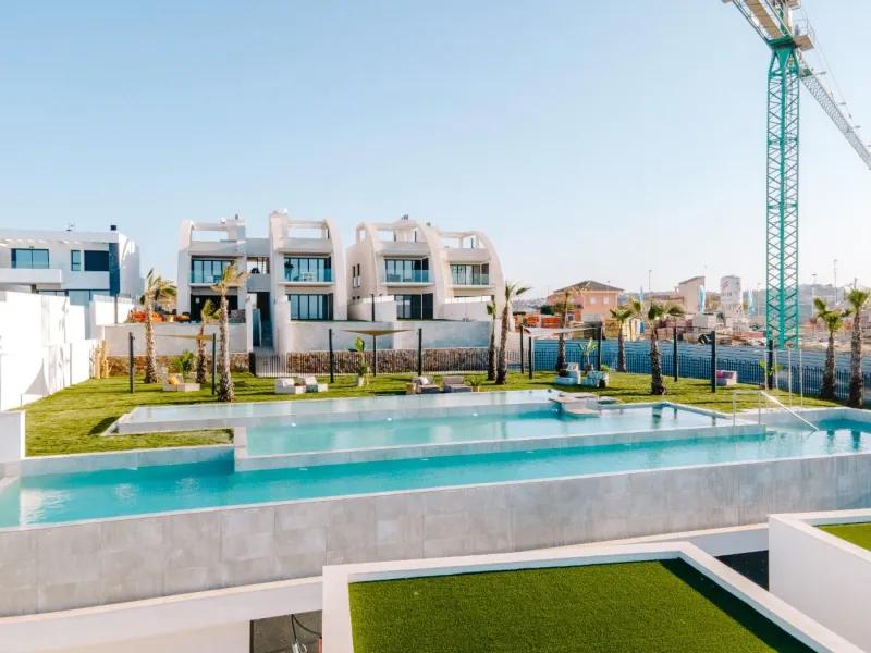 APARTAMENTO DE LUJO Y DISEÑO JUNTO A CAMPO DE GOLF